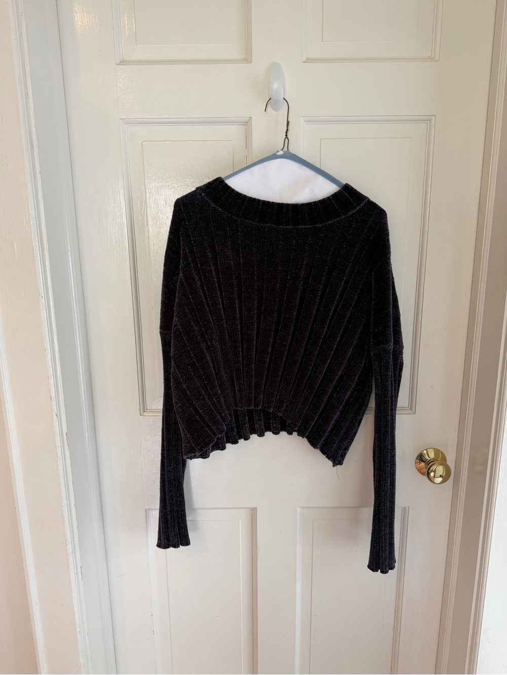 Wild Flower Dark Purple Cropped Ribbed Sweater XS/S